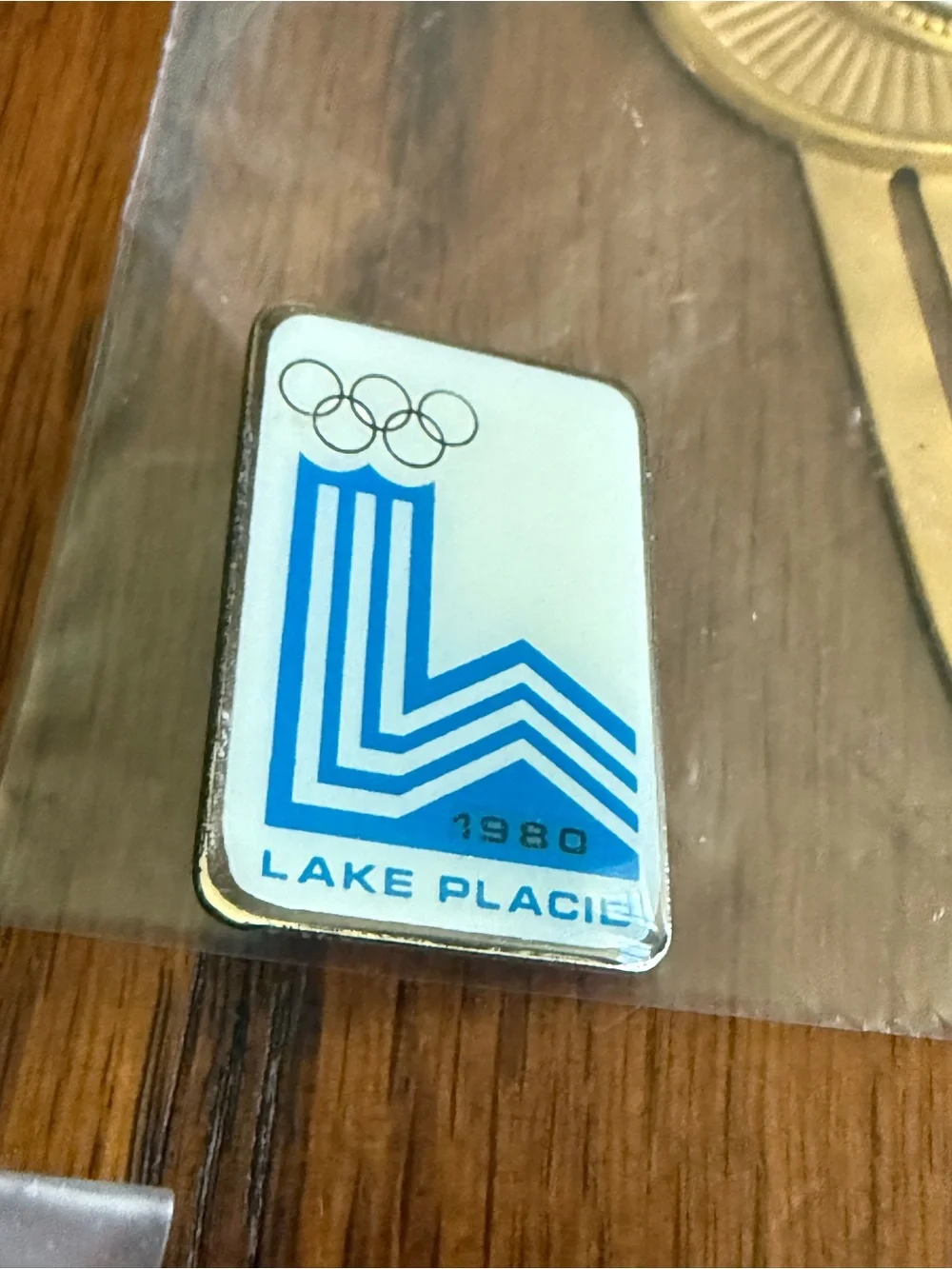 1980 Lake Placid Olympic 5pc Memorabilia Lot - Pins & Gold Bookmark